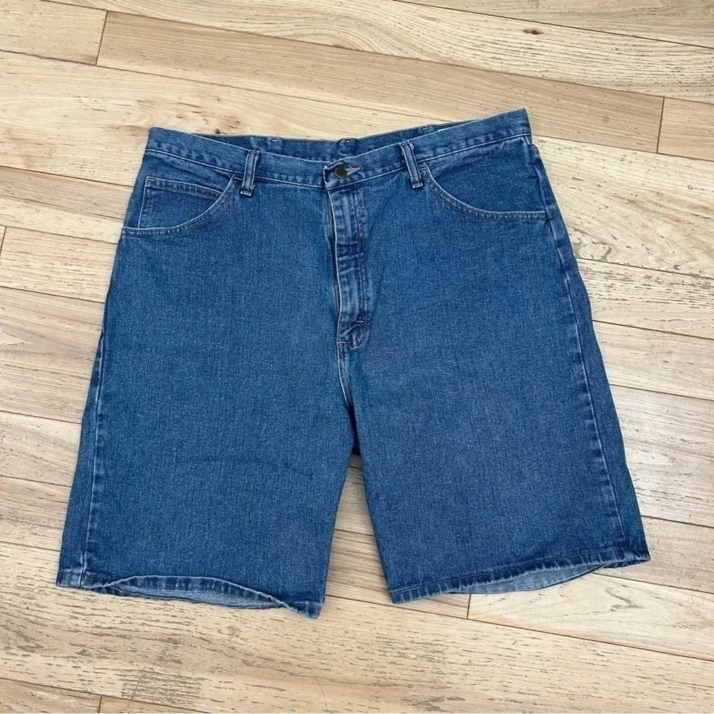Wrangler Men’s Denim 38 Relax Fit Dad Shorts Blue Jeans